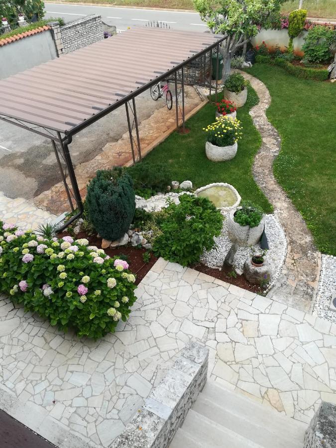 Apartmani Villa Otilija Пореч Екстериор снимка
