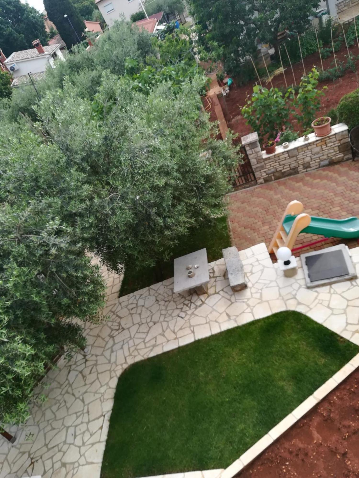 Apartmani Villa Otilija Пореч Екстериор снимка