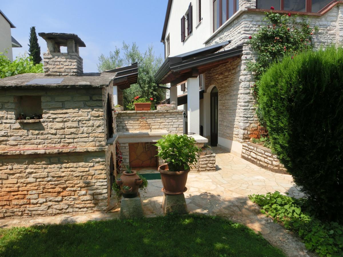 Apartmani Villa Otilija Пореч Екстериор снимка