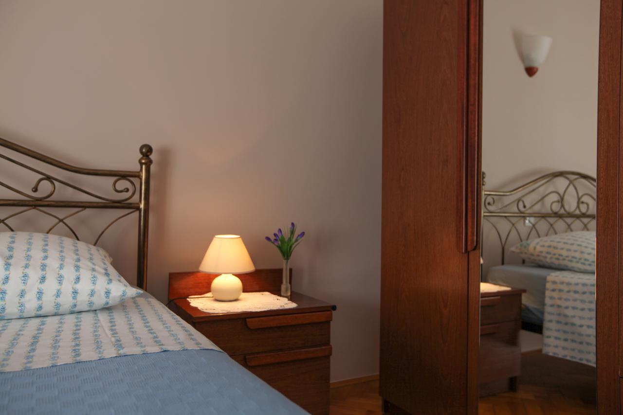 Apartmani Villa Otilija Пореч Екстериор снимка